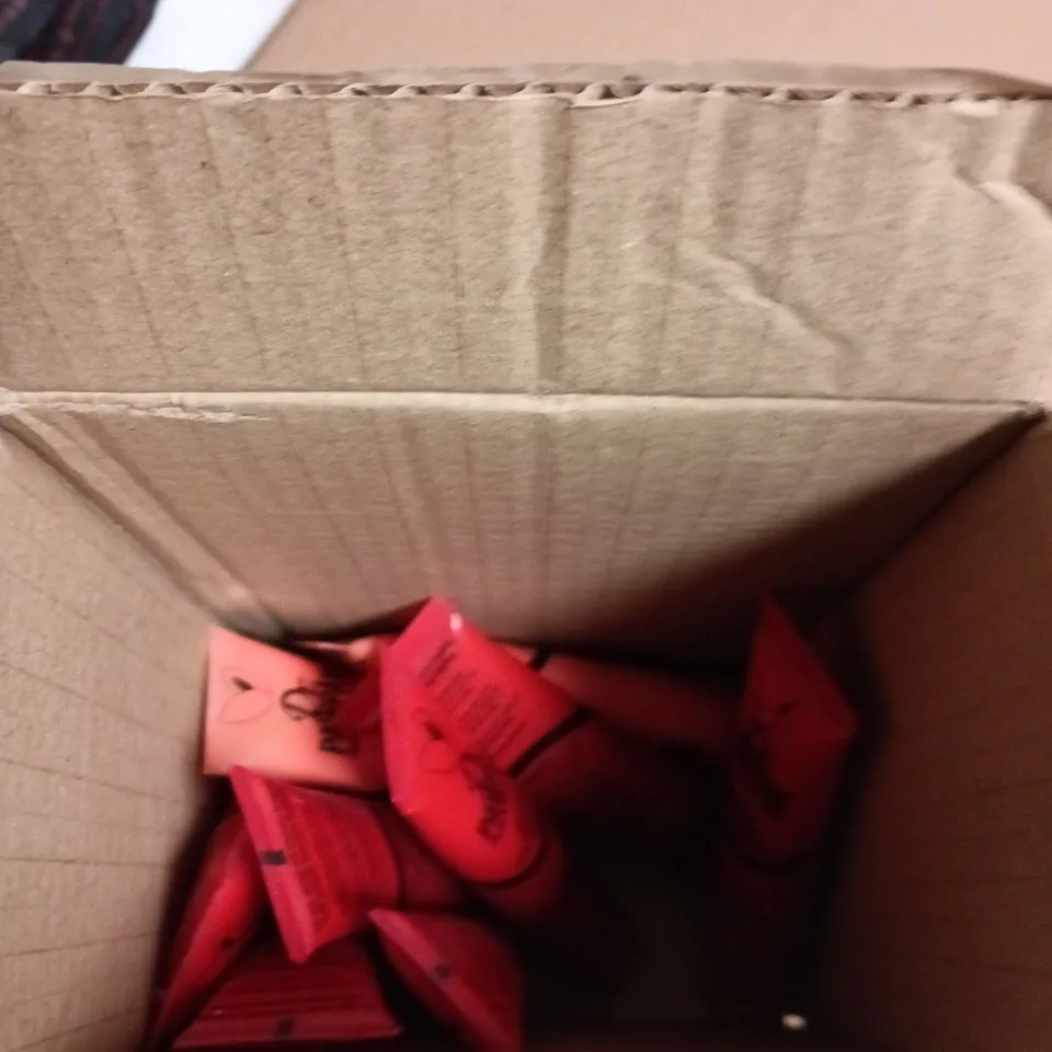 BOX OF APPROXIMATELY 10 TUBES OF DR PAW PAW MULTIPURPOSE SOOTHING BALM WITH A HINT OF TINT 25ML PER TUBE