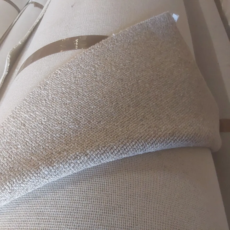 ROLL OF QUALITY HEATHCOTE TAWNY BEECH CARPET - APPROXIMATELY 5 x 30m