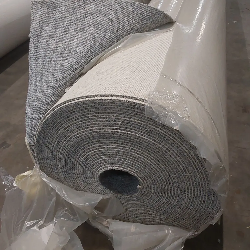 ROLL OF QUALITY GALA AB STONEWARE CARPET // APPROX SIZE: 4 X 27m