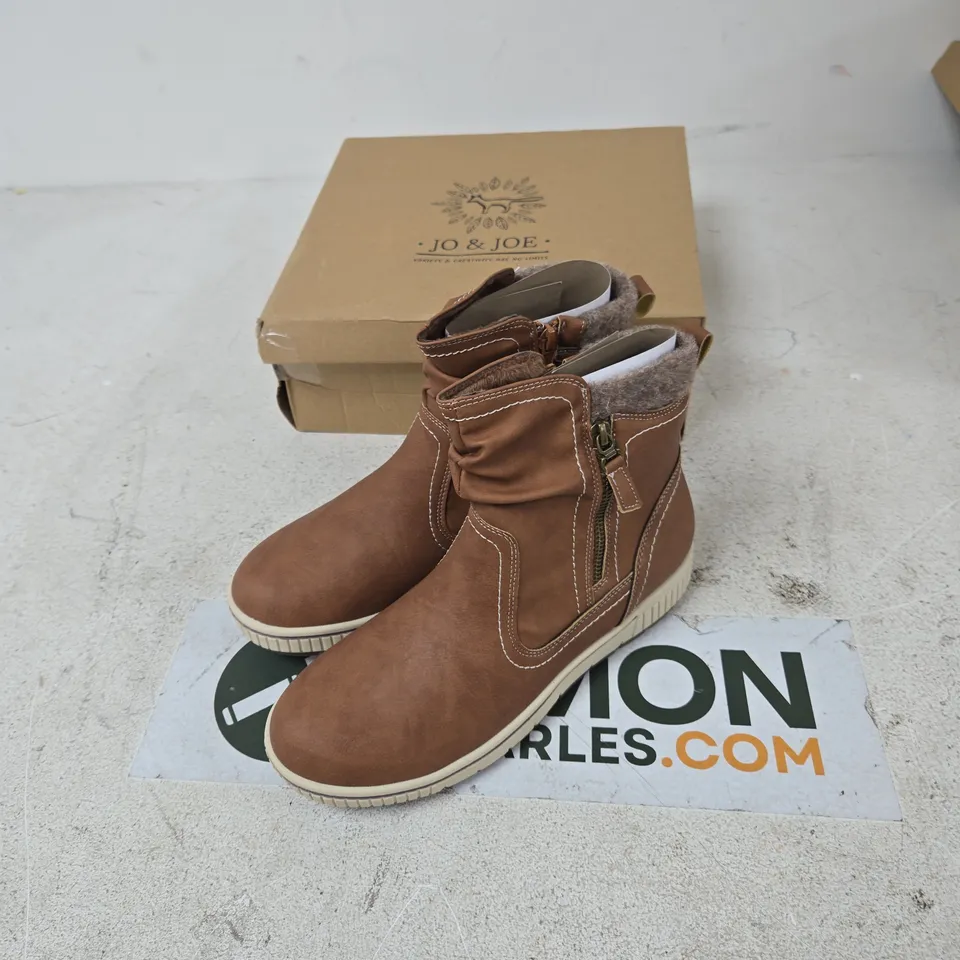 JO & JOE SUTTON COGNAC BOOTS – UK 7