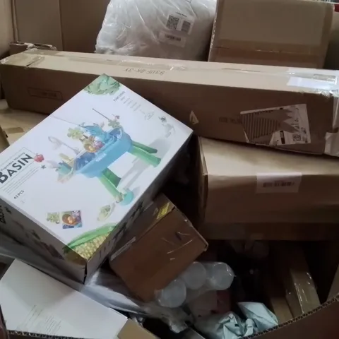 PALLET OF ASSORTED HOUSEHOLD GOODS AND PRODUCTS TO INCLUDE;WATER JUG,WATER TABLE,ETC