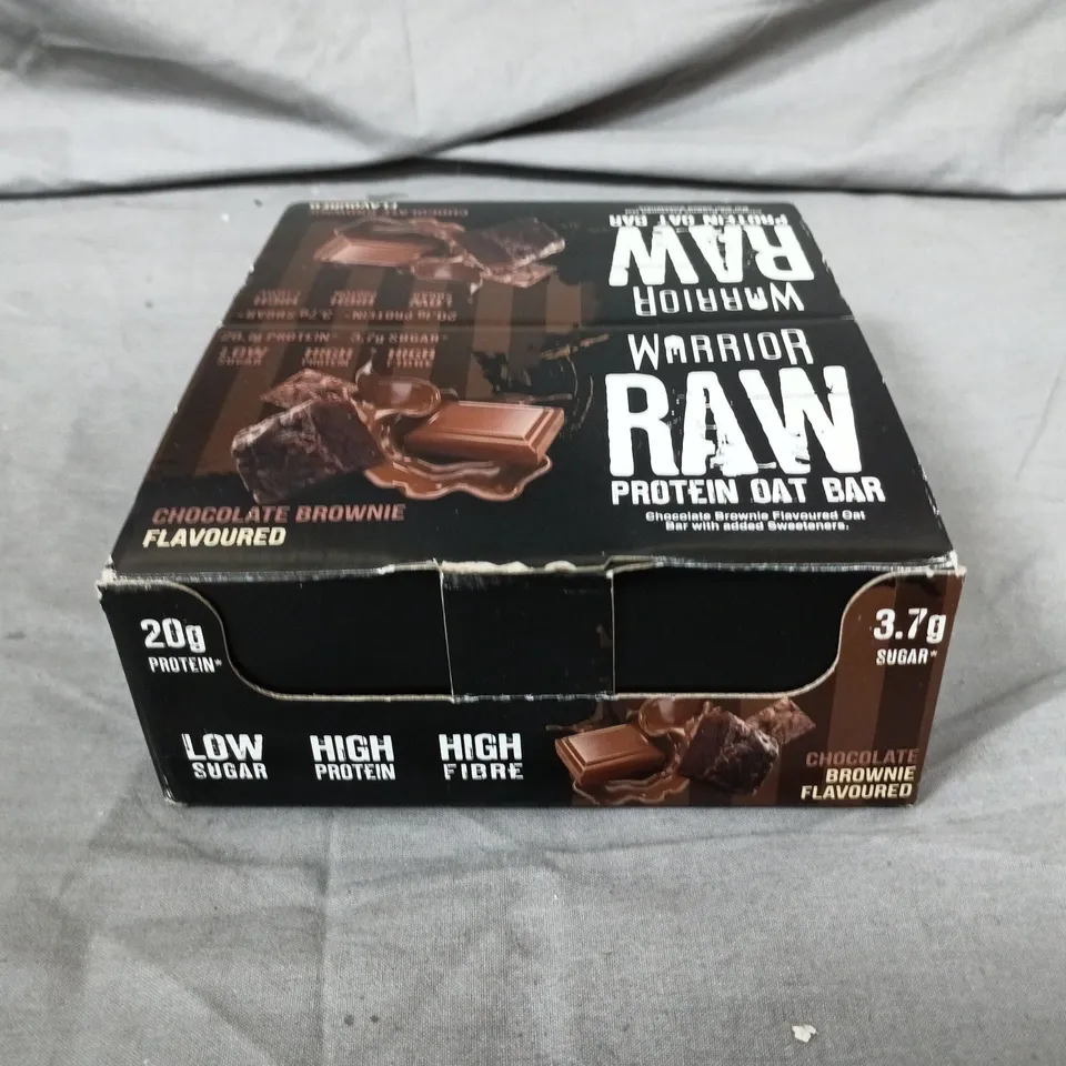 WARRIOR RAW PROTEIN BROWNIE OAT BARS - 12 X 75G