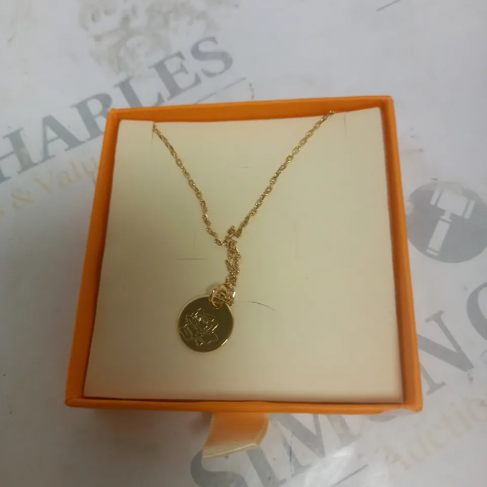 MERCI MAMAN HAND ENGRAVED GOLD PENDANT NECKLACE