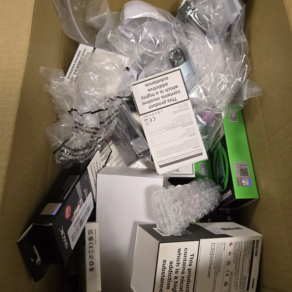 APPROXIMATELY 20 VAPES, E-CIGARETTES & ACCESSORIES TO INCLUDE ASPIRE, VAPORESSO, VOOPOO ETC