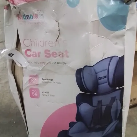 BOXED KIDOOLA CHILDREN'S CAR SEAT