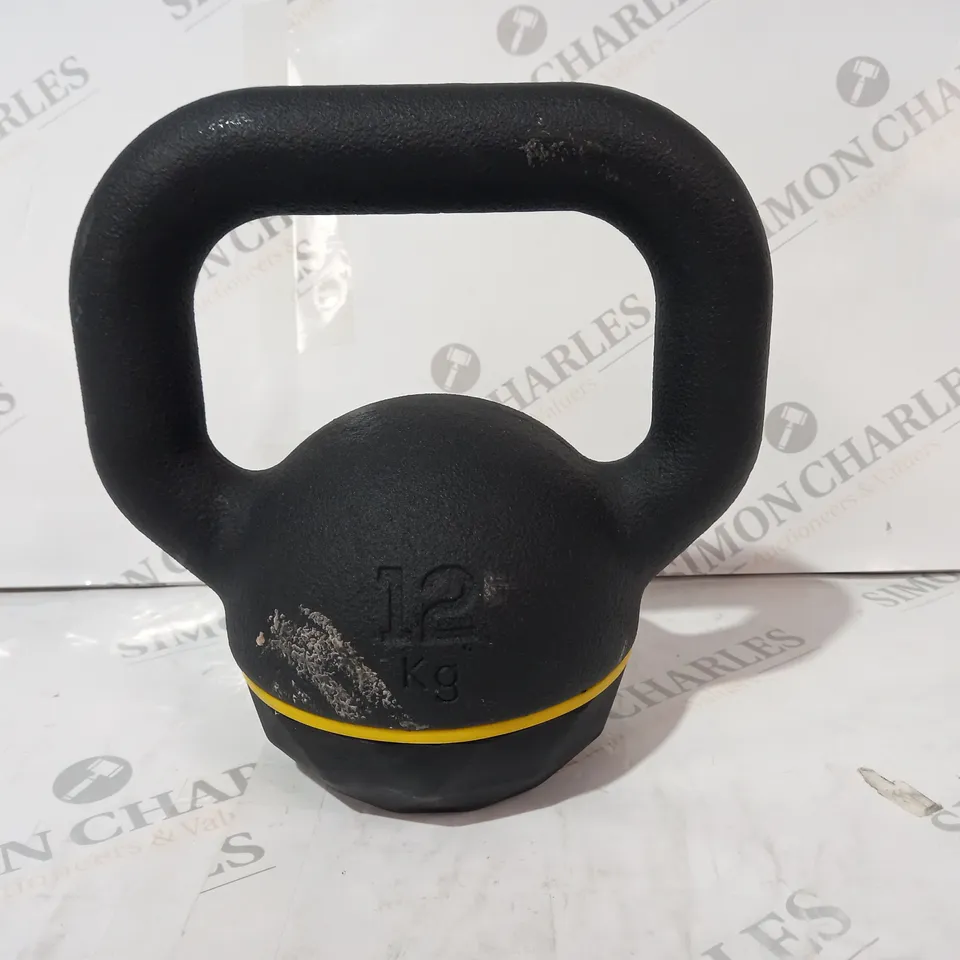 DOMYOS CAST IRON & RUBBER 12KG KETTLEBELL