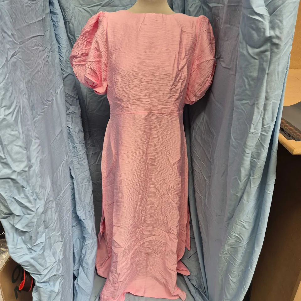 NOBODYS CHILD ZOLA MIDI DRESS SS IN LIGHT PINK - UK 14