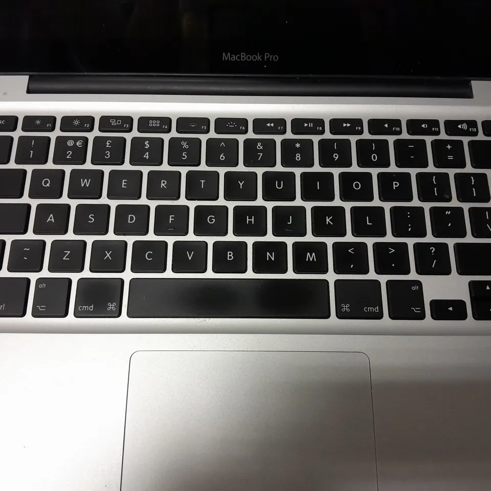 APPLE MACBOOK PRO - A1278