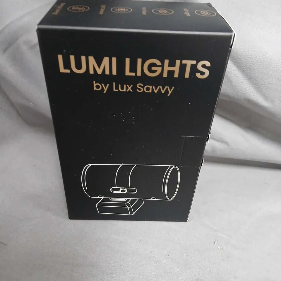LUMI LIGHTS BY LUX SAVVY LAMP – BOXED