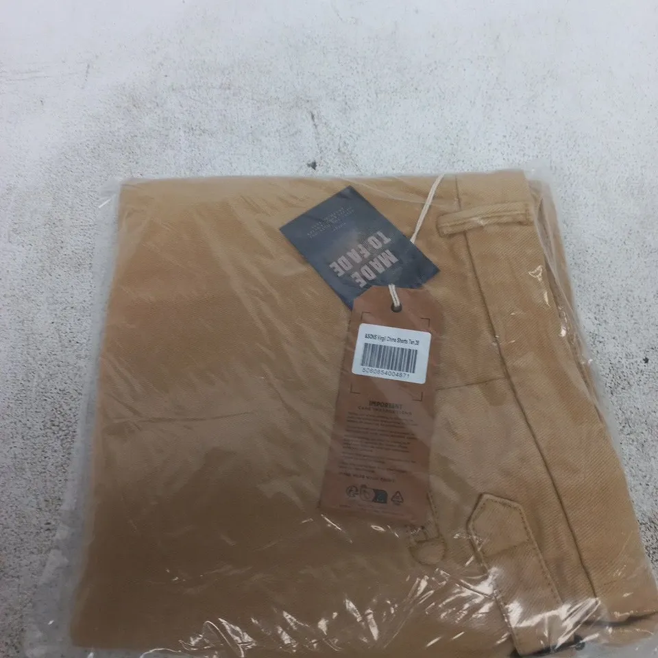 &SONS VIRGIL CHINO SHORTS – TAN, UK 36