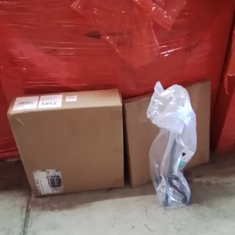 PALLET OF ASSORTED HOUSEHOLD GOODS AND PRODUCTS TO INCLUDE;PORTABLE BATHTUB,CRUTCH,MIRROR 