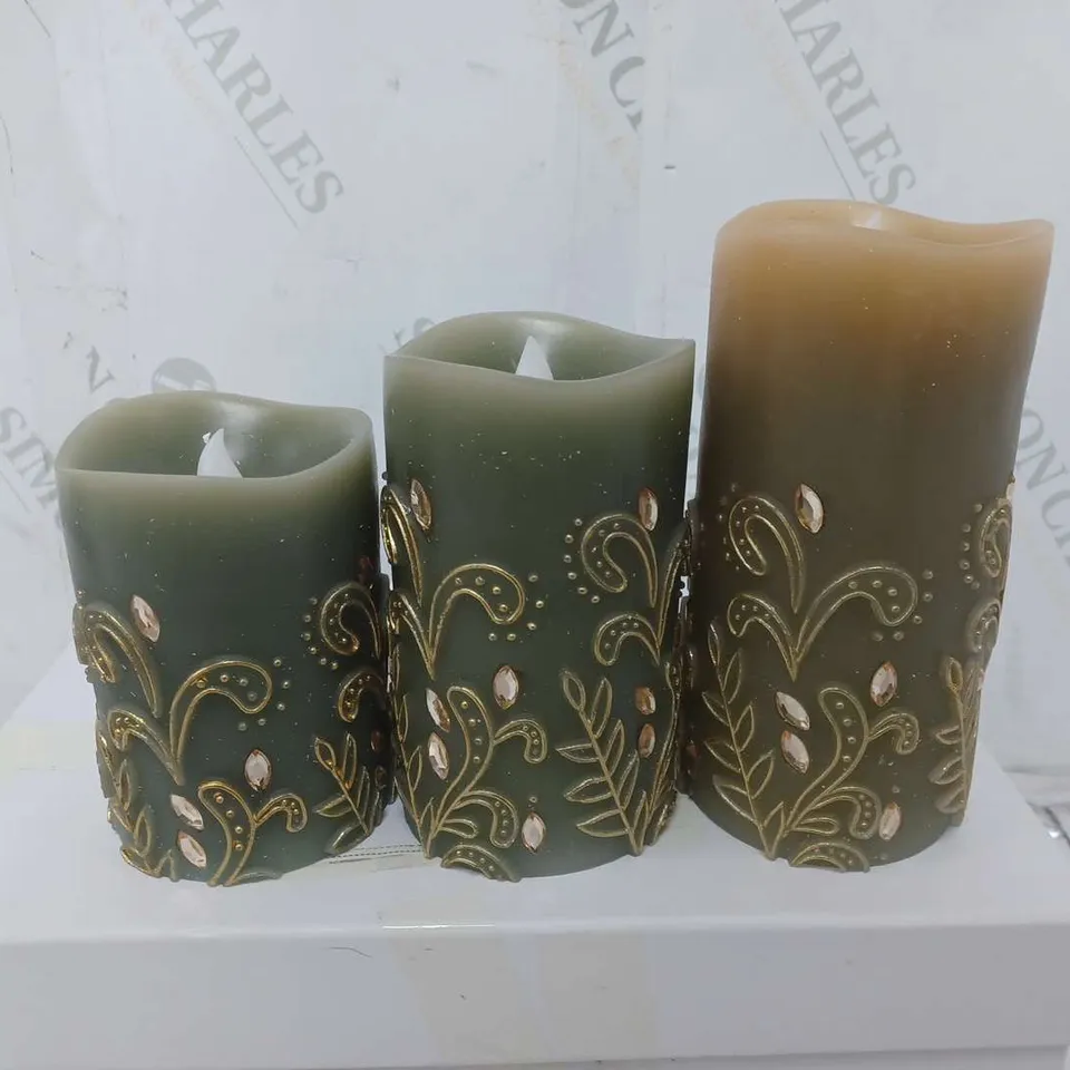 ALISON CORK SET OF PRE LIT FLAMELESS CANDLES