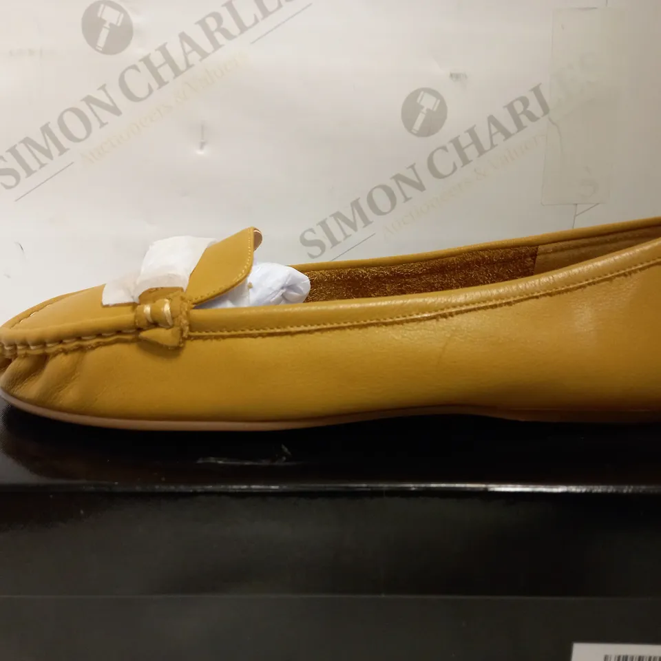 BRAND NEW DUNE GEORGIAS SNAFFLE TRIM TAN LOAFERS SIZE 6