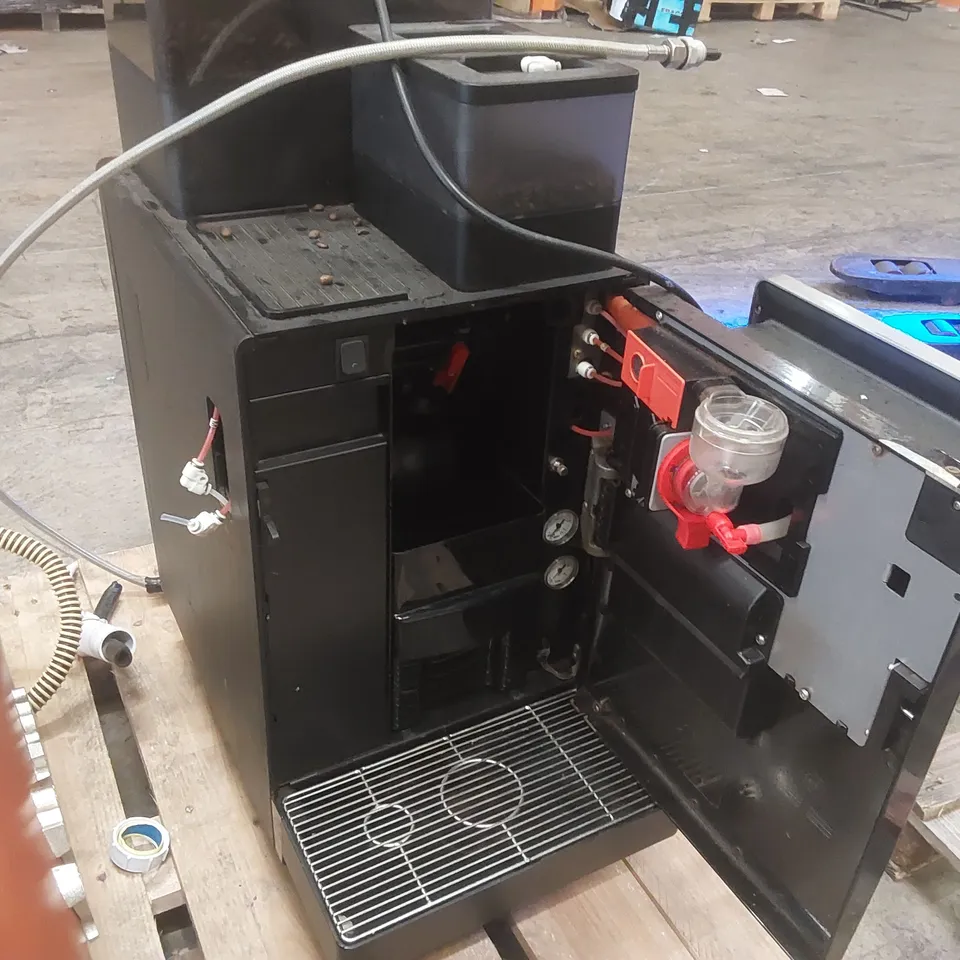 FRANKE A600 COMMERCIAL COFFEE MACHINE