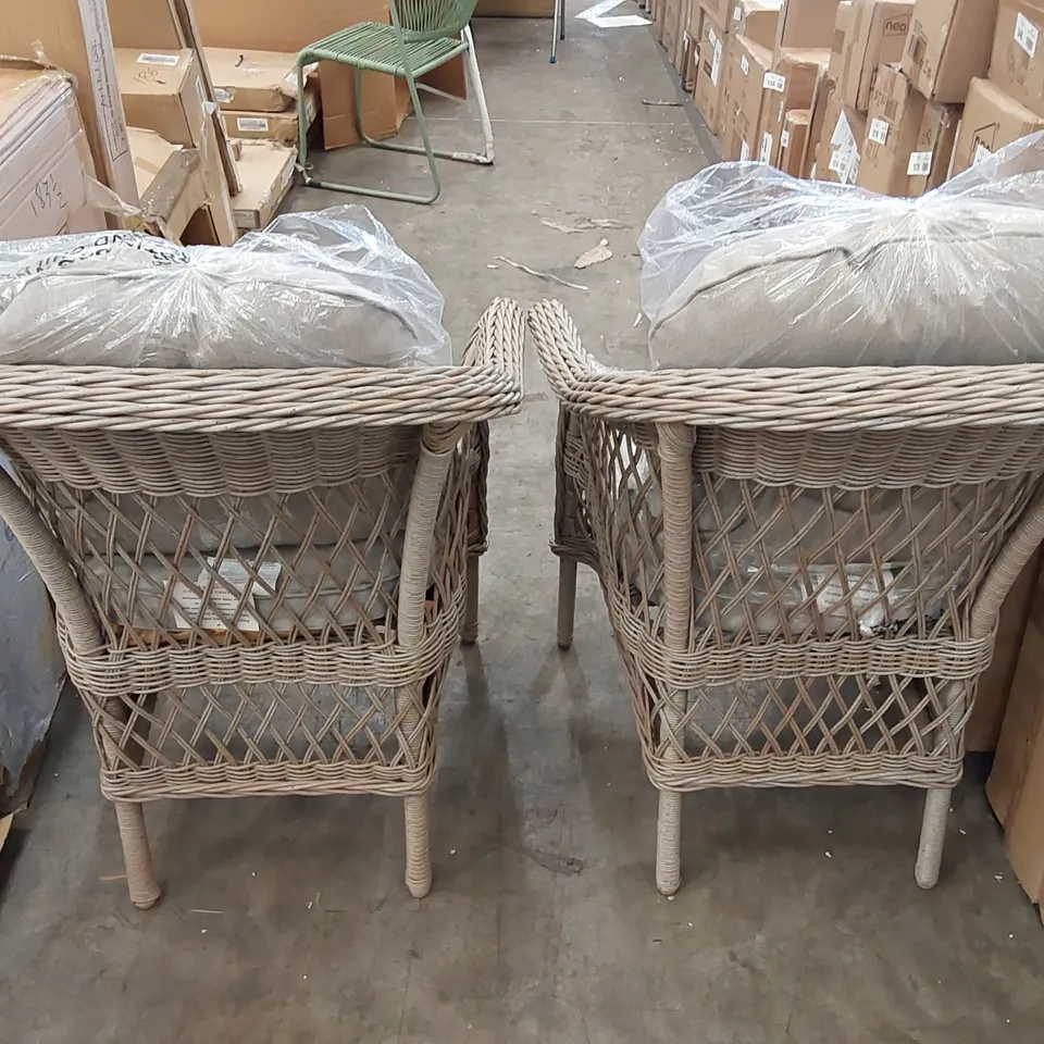 BOXED SET OF 2 VENICE GARDEN CHAIRS (1 BOX)