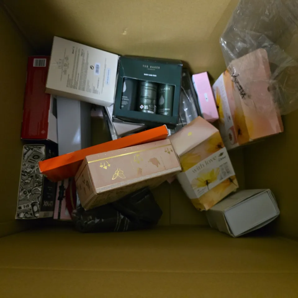 BOX OF APPROXIMATELY 15 ASSORTED COSMETIC BOXSETS TO INCLUDE - SHIMMER & SPARKLE , SUPERDRUG MINE ,  NEXT JUST PINK ETC