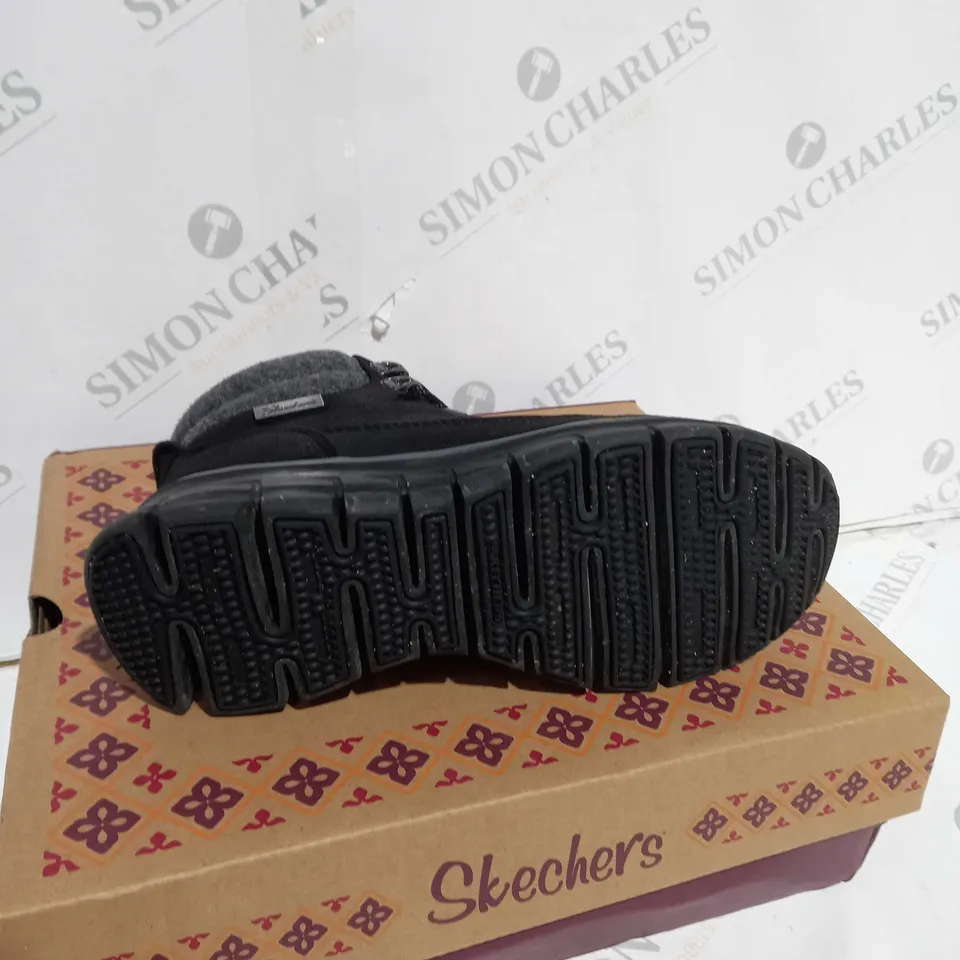 BOXED SKECHERS WARM ANKLE BOOTS, BLACK - SIZE 3