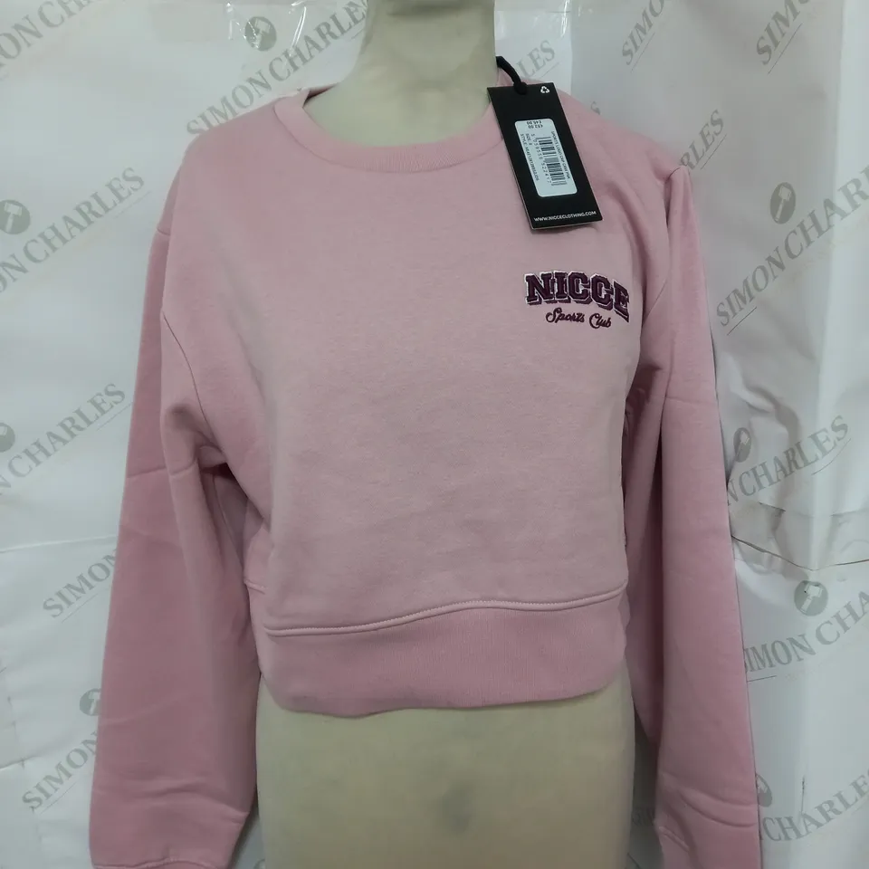 NICCE SPORTS CLUB LOGO CROP CREW NECK IN PINK SIZE S