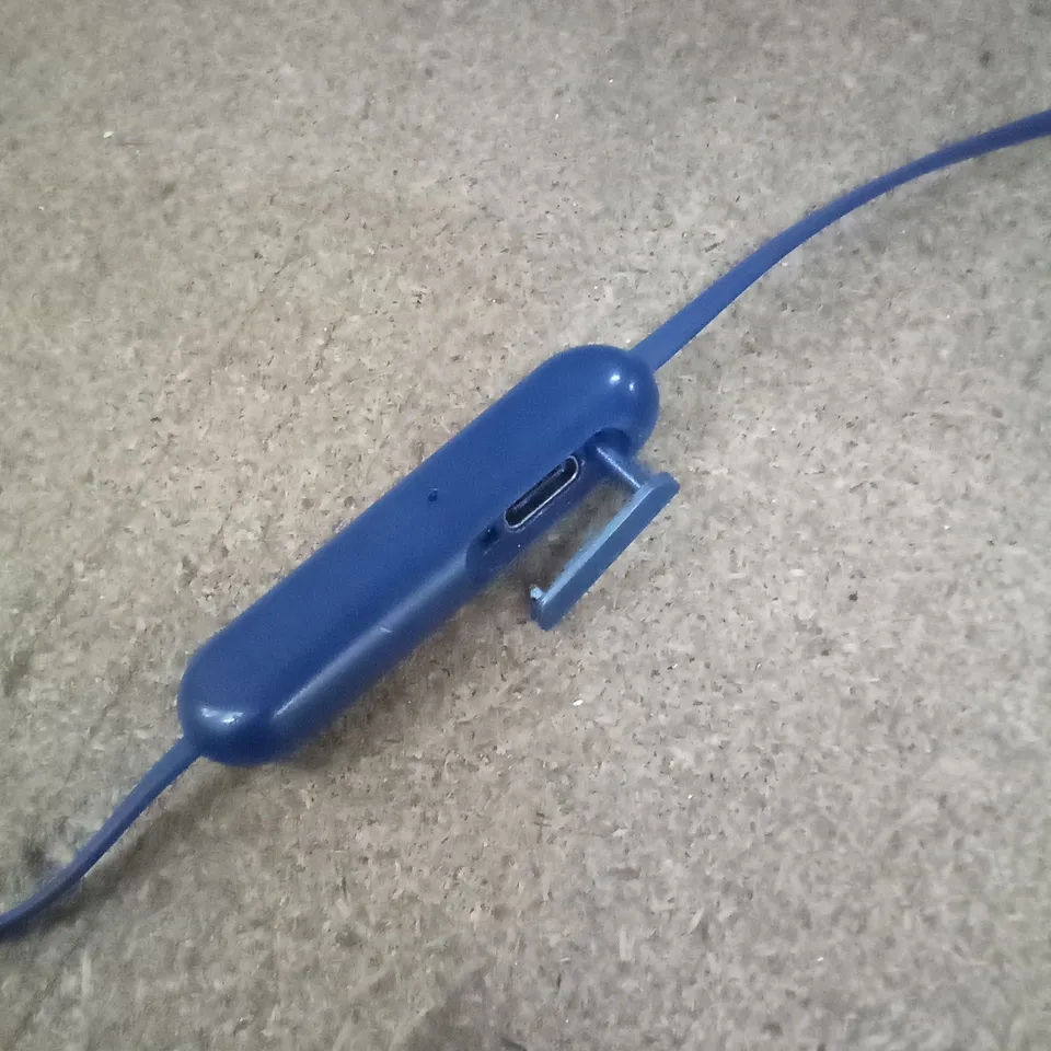 SONY WIC310L HEADPHONES