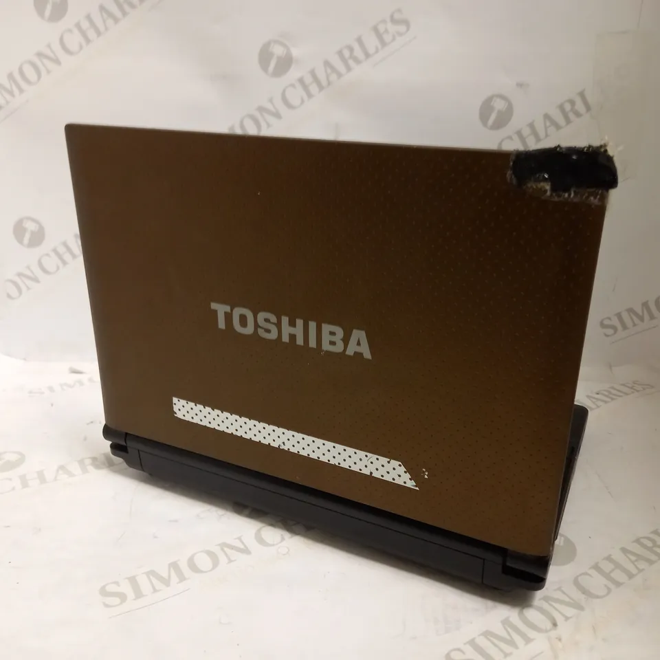 TOSHIBA NB500 10" LAPTOP