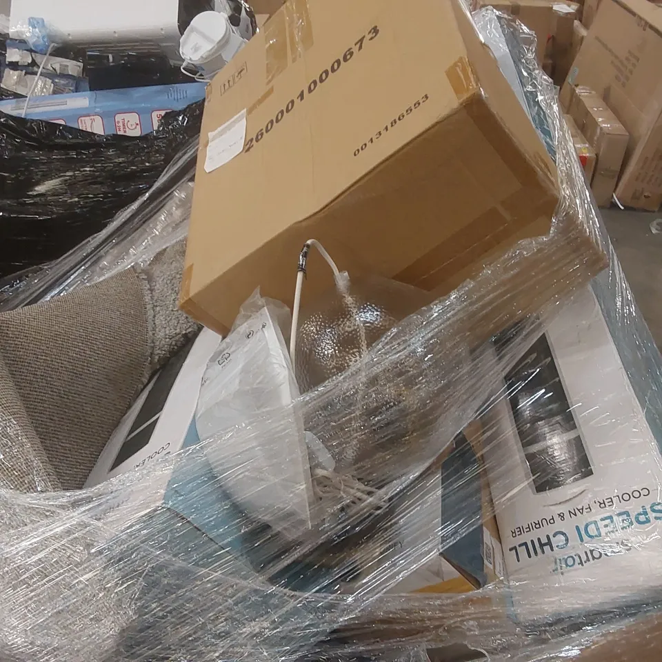 PALLET CONTAINING A VERY LARGE QUANTITY OF ASSORTED ITEMS INCLUDING: SMARTAIR COOLING FAN & PURIFIERS, SMARTAIR SPEEDI CHILL FAN, RUG ECT