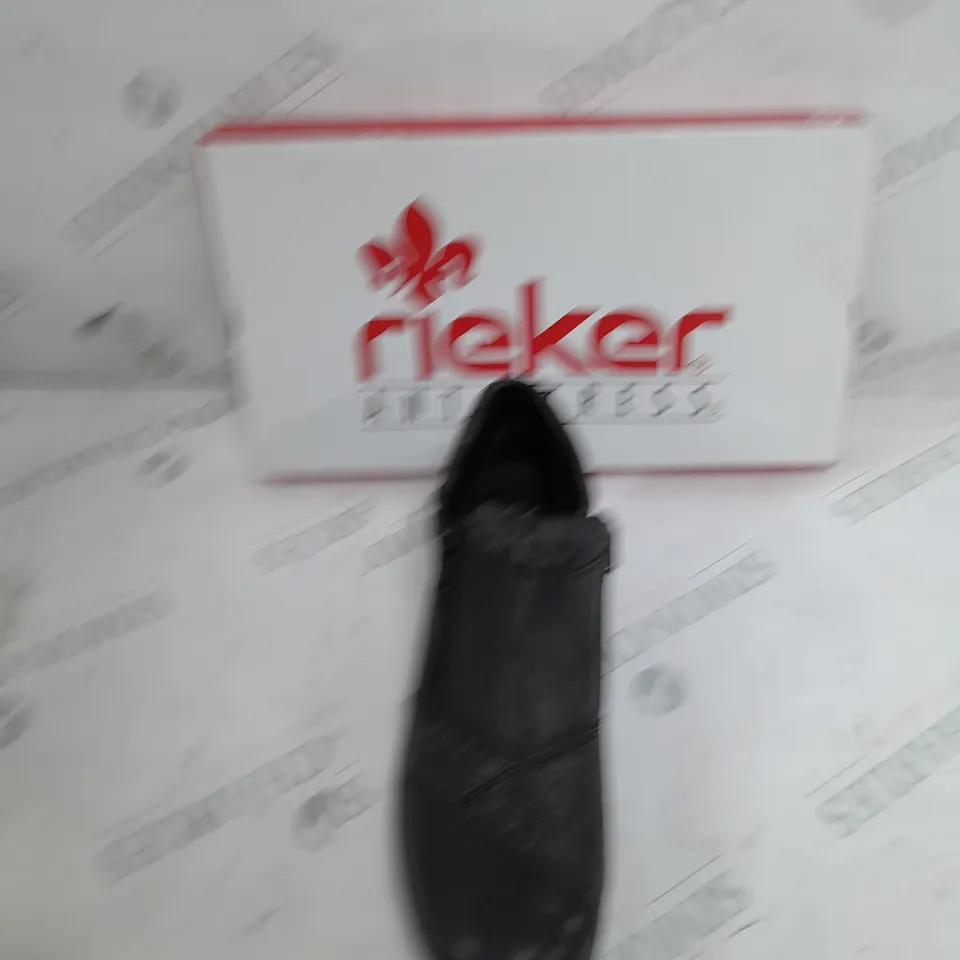 BOXED PAIR RIEKER LEATHER DOUBLE ZIP WATER RESISTANT BOOTS IN BLACK SIZE 6