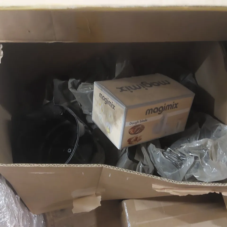 PALLET CONTAINING A LARGE QUANTITY OF ASSORTED CATERING EQUIPMENT PARTS INCLUDING: FRIDGE DOORS, DOUGH BLADE ECT