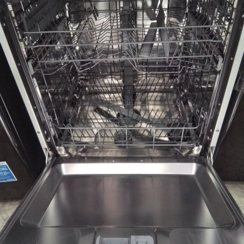 HISENSE FREESTANDING STANDARD DISH WASHER IN WHITE -COLLECTION ONLY- 