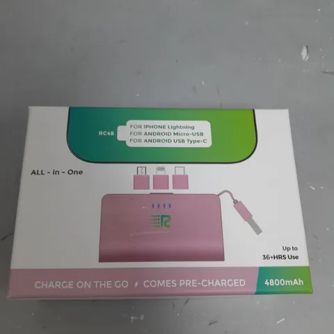 RUSH CHARGE 4800MAH UNIVERSE PORTABLE CHARGER W/ INTERCHANGEABLE TIPS