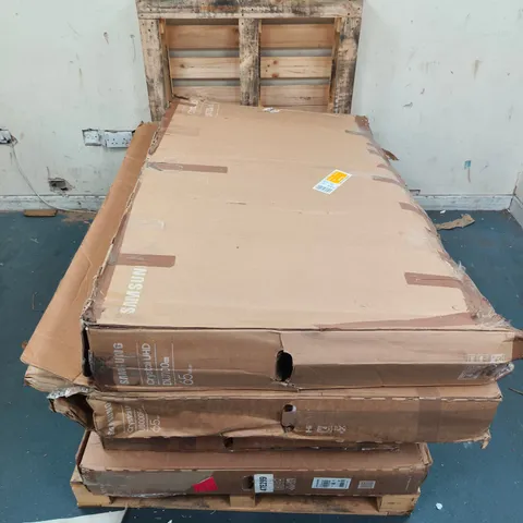 PALLET OF ASSORTED BROKEN TV'S