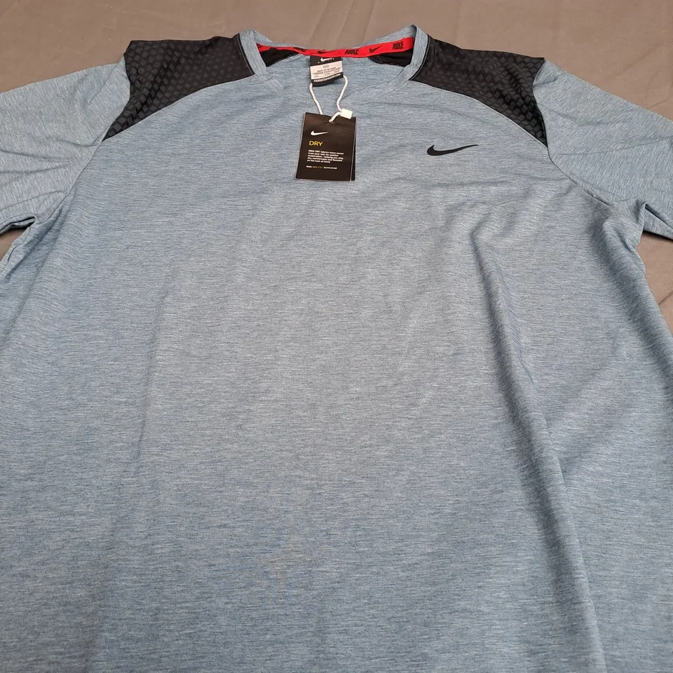 NIKE DRI FIT LIGHT BLUE TOP - XXL