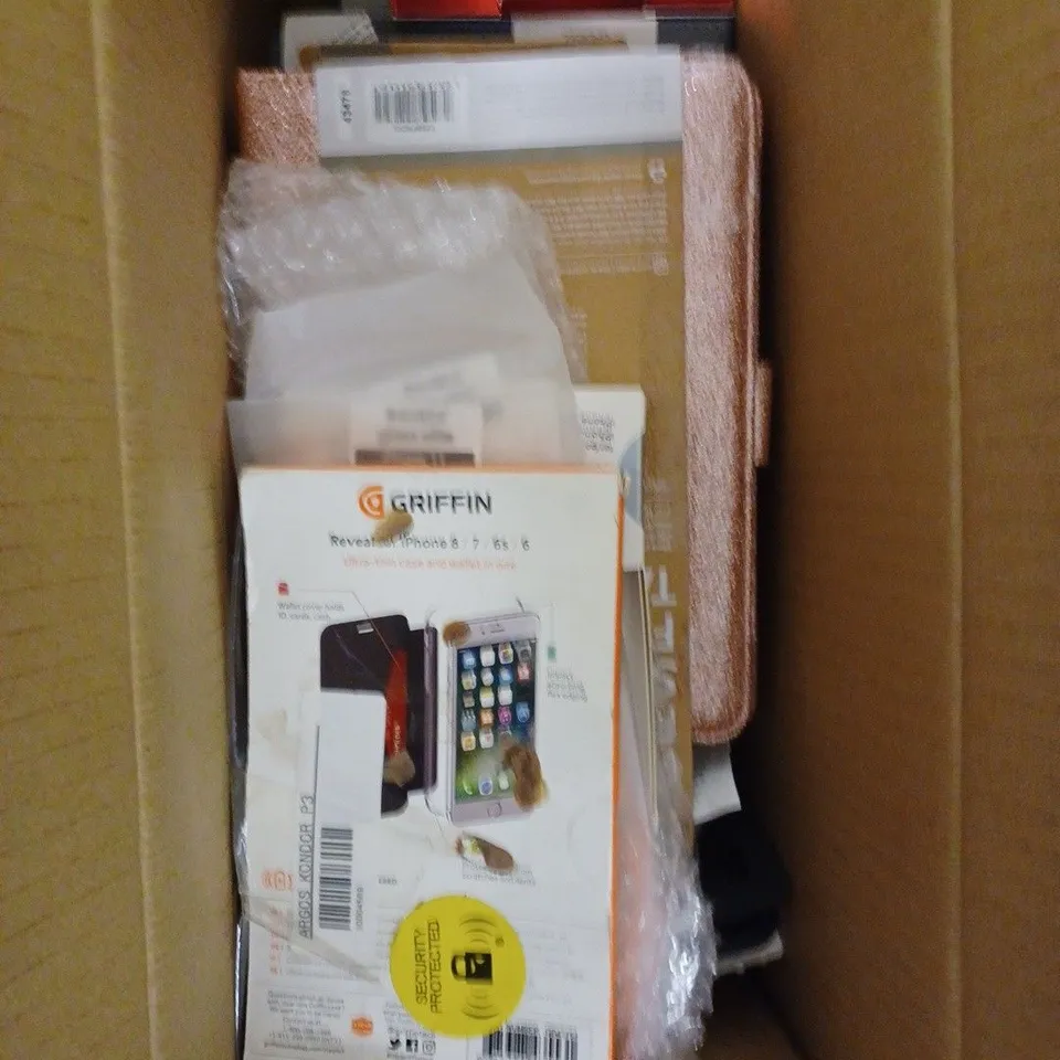 BOX OF APPROXIMATELY 20 ASSORTED TABLET & SMARTPHONE PROTECTIVE ACCESSORIES TO INCLUDE CASES, SCREEN PROTECTORS, TABLET COVERS ETC 