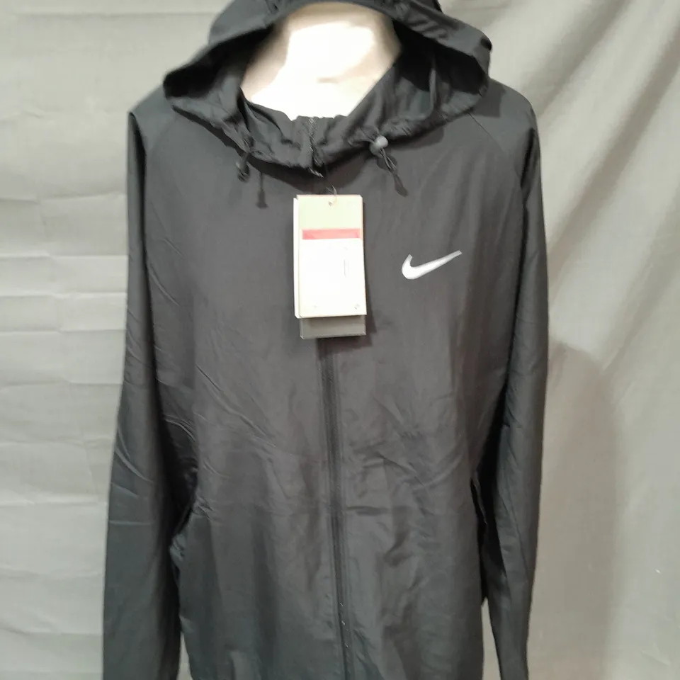 NIKE RUNNING ZIP THROUGH BLACK JACKET - L