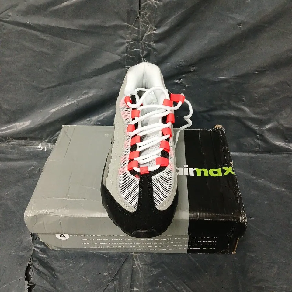 BOXED PAIR OF AIRMAX 95 GREY/WATER RED UK 9