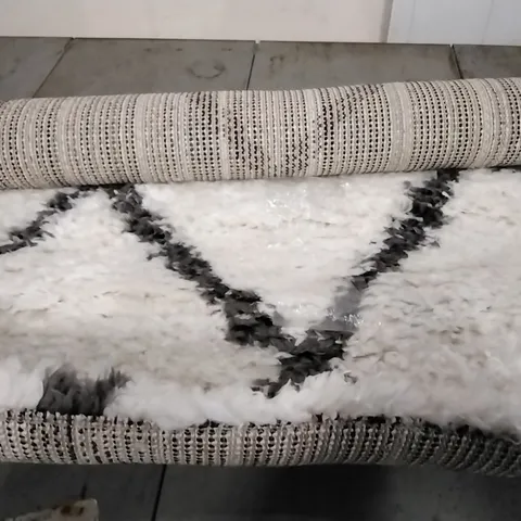 BRAND NEW PACO HOME MAGHREB CARPET IN CREAM - 80X150CM
