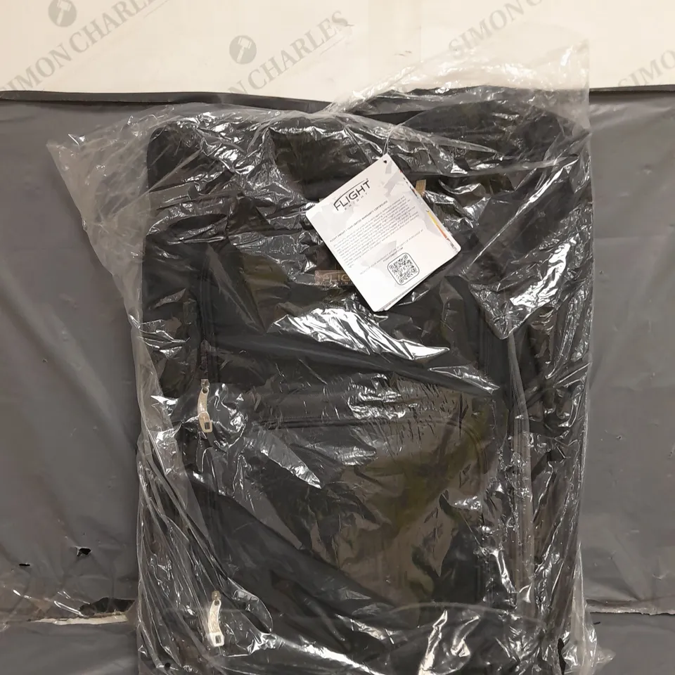 BAGGED FLIGHT KNIGHT BLACK SUITCASE 