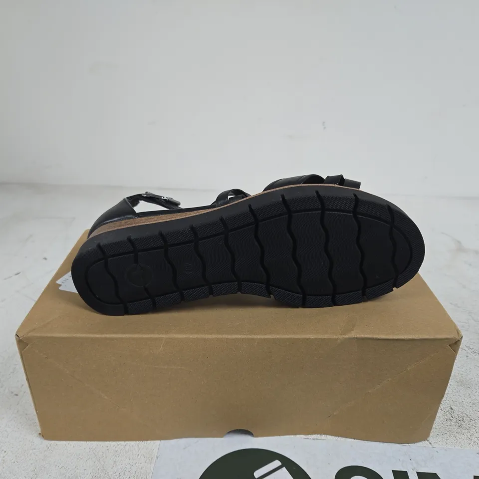 TAMARIS BLACK LEATHER SANDALS SIZE 40 BOXED
