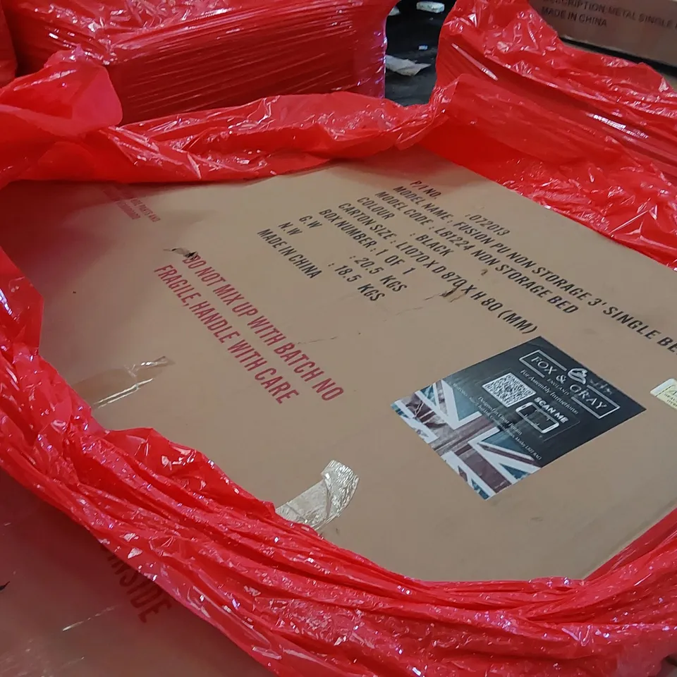 PALLET OF ASSORTED ITEMS INCLUDING: MATTRESS, GAMING CHAIR, SINGLE STORAGE BED