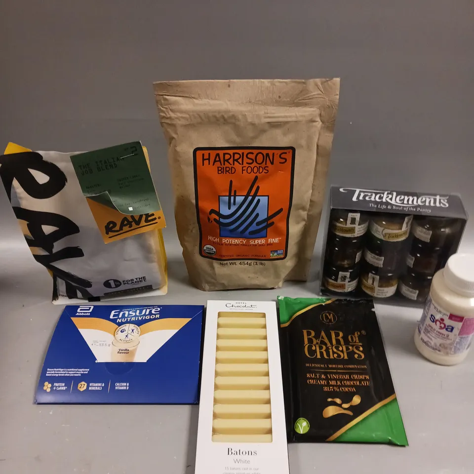 APPROXIMATELY 10 ASSORTED FOOD/DRINK PRODUCTS TO CONTAIN BAR OF CRISPS, HOTEL CHOCOLAT BATONS, RAVE COFFEE ETC 