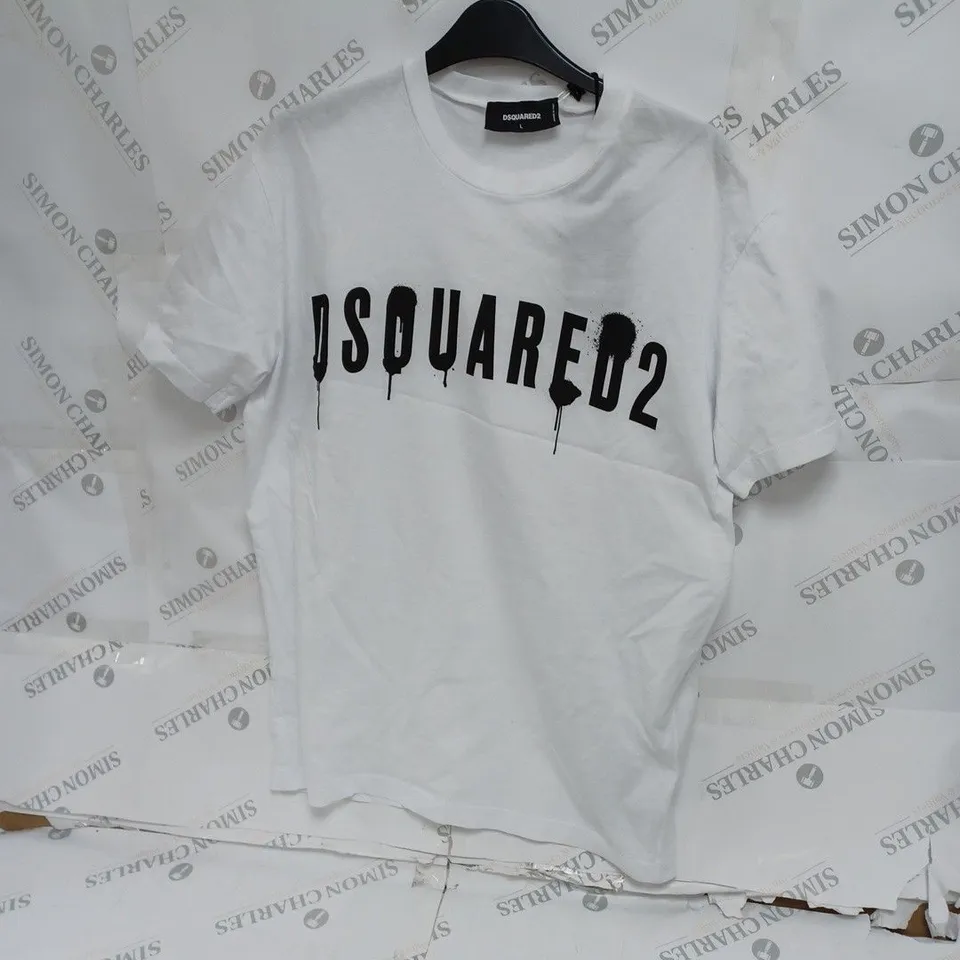 DSQUARED2 WHITE/BLACK GRAFFITI T-SHIRT- LARGE 