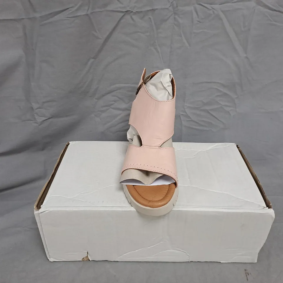 WOMEN'S PINK LEATHER WEDGE SANDALS WITH BUCKLE STRAP – UK 4 (EU 37)