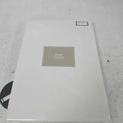 10 X HOTEL COLLECTION DOUBLE DUVET COVERS IN WHITE