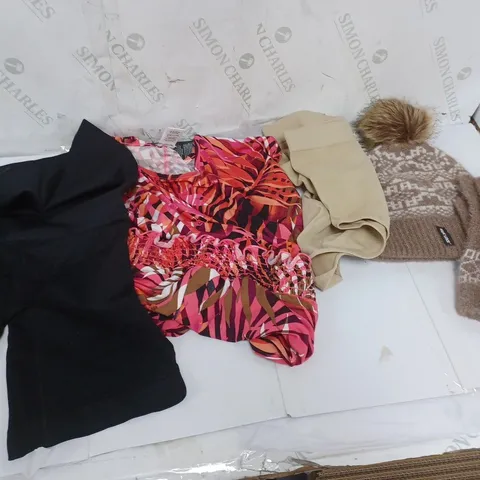 BOX OF 10 ASSORTED CLOTHING ITEMS TO INCLUDE SUPER POWER SHAPE SHORTS, HAT AND MATCHING GLOVES, ETC