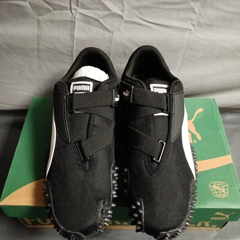 BOXED PAIR OF PUMA BLACK VELCRO STRAP TRAINERS - UK SIZE 8