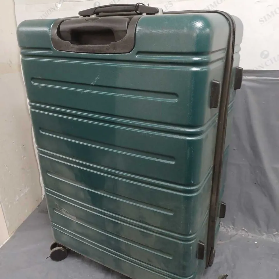 FEATHERSTONE HARD SHELLED WHEELED SUITCASE IN GREEN