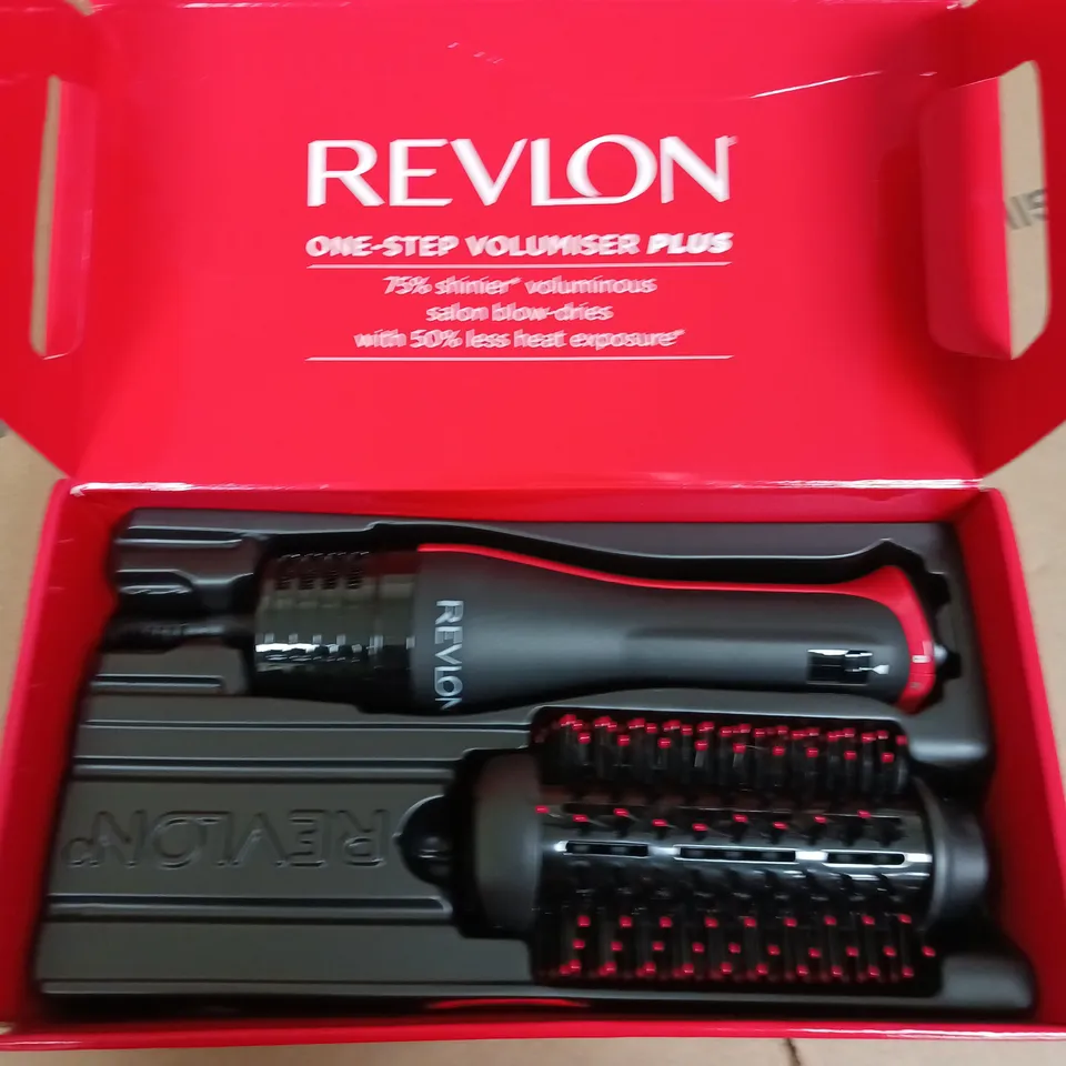 REVLON ONE STEP VOLUMISER  RRP £62.99