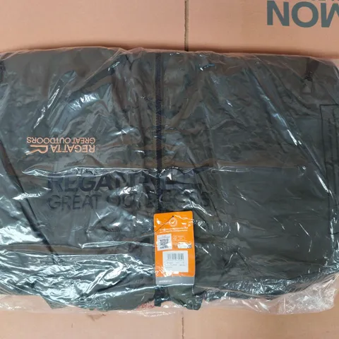 BAGGED REGATTA WATERPROOF ROBE IN DARK KHAKI SIZE L/XL