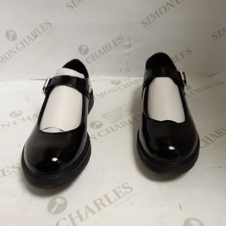 KICKERS JUNIOR FRAGMA POP LEATHER SHOES BLACK - SIZE 39 