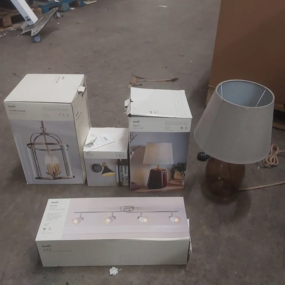 PALLET CONTAINING A VERY LARGE QUANTITY OF ASSORTED DESIGNER LIGHTING PRODUCTS INCLUDING: HURRICANE PENDANT LIGHT, MORGAN WALL LIGHT, JELLY TABLE LAMP ECT