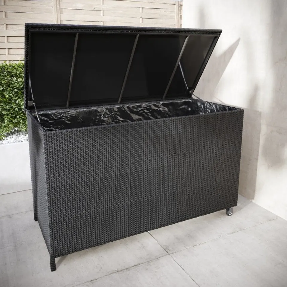 BOXED 870L LOCKABLE EXTRA LARGE DECK BOX 